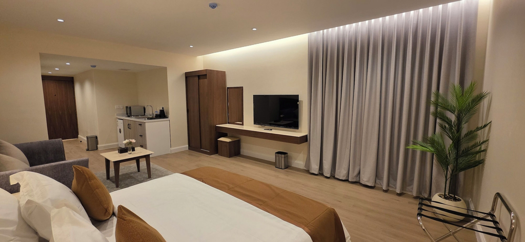 Room 5, Pestana services partments 6