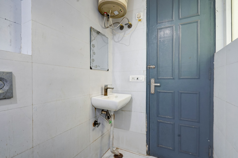 Bathroom 3, Hotel Twamev residency Uttam Nagar, Delhi