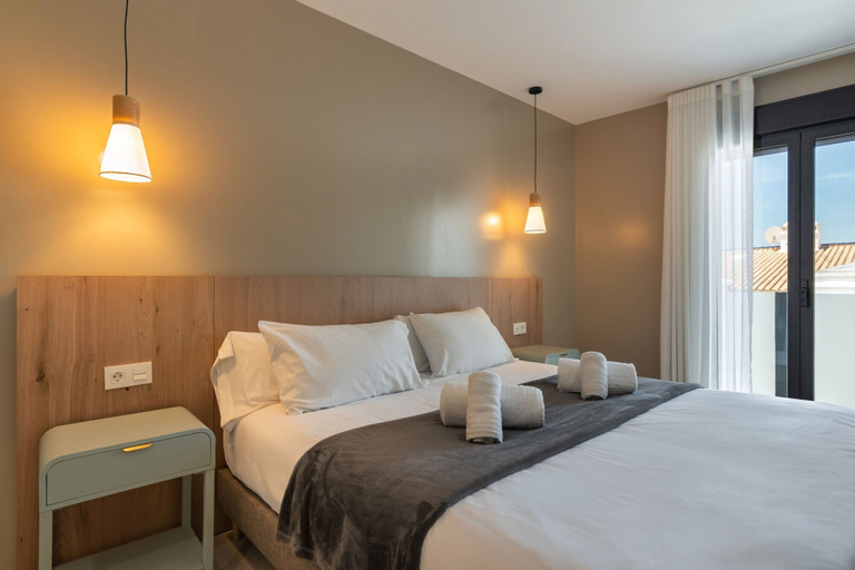 Room 2, Duplex Townhouse With Balcony, Huelva