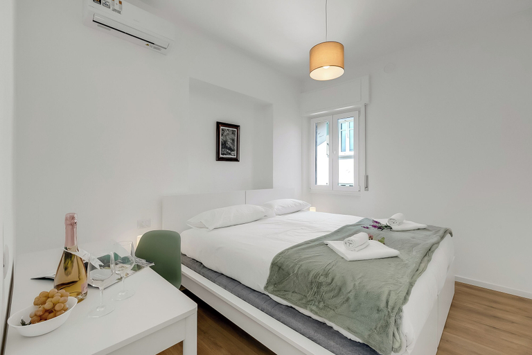 Room 3, Luce Lake View on Stresa Hill, Verbano-Cusio-Ossola