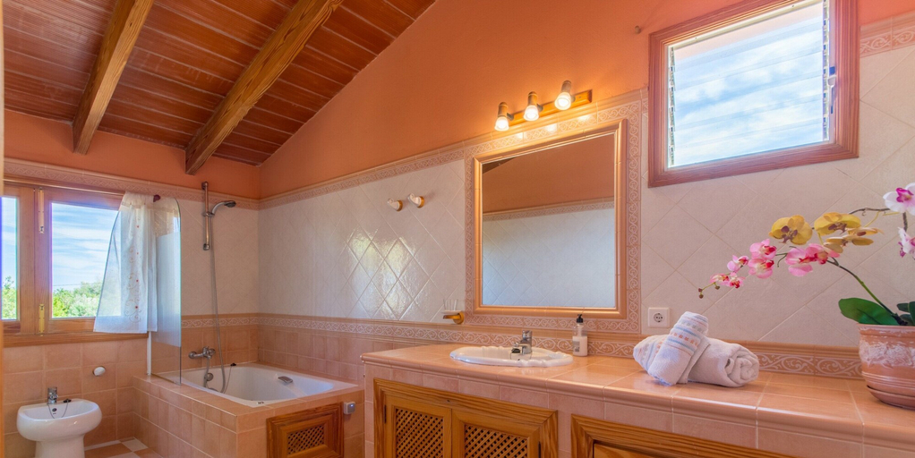 Bathroom 3, Son Duri House With Pool, Baleares