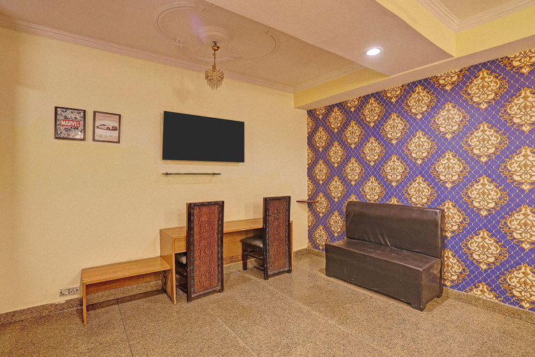 Room 5, Fabhotel Silver Inn Residency, Delhi