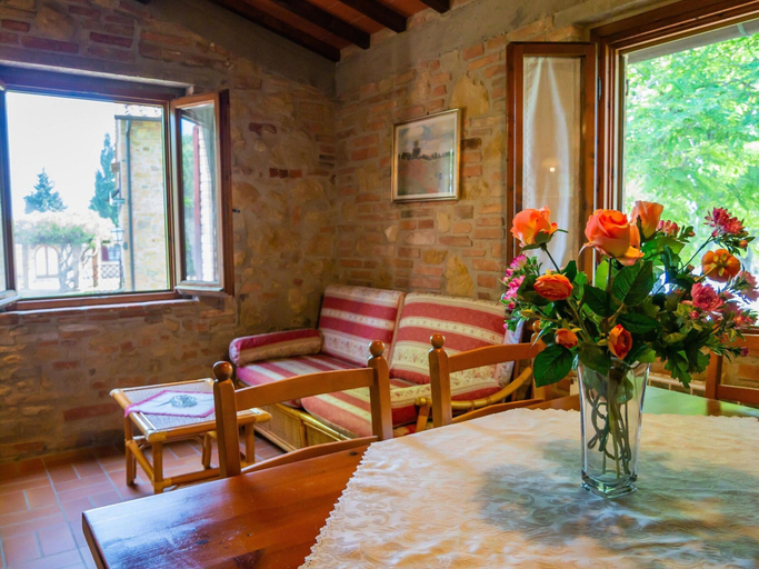 Dining 2, Farmhouse in Tuscany With Pool & Scenic Views, Florence