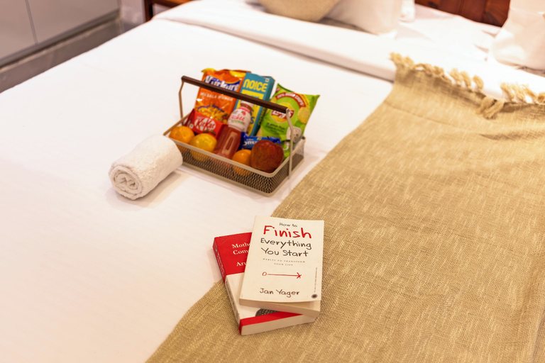 Room 4, Alaya Stays Radhika 2BHK Apartment, Gautam Buddha Nagar
