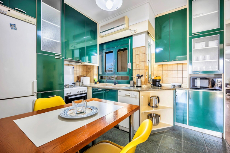 Room 3, Sunny 3bd Cozy Flat Spectacular Acropolis View, Attica
