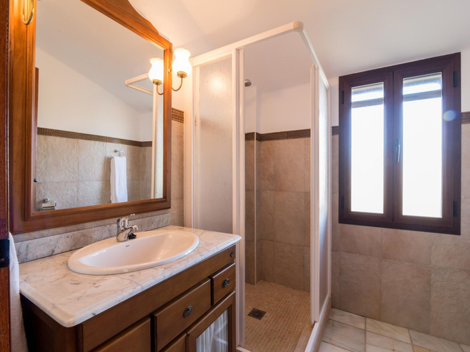 Bathroom 3, Holiday Home Ibipozo With Pool, Jaén