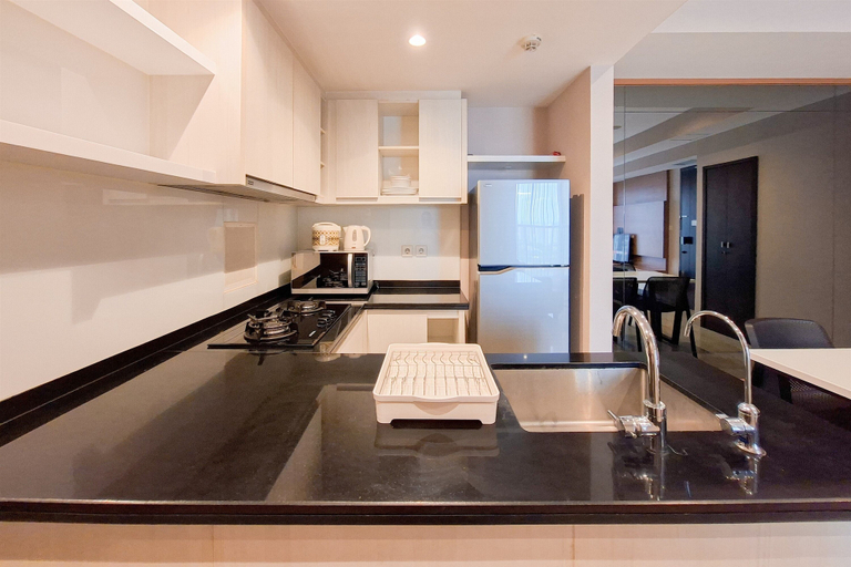 Private kitchen 4, Splendid 2Br At Branz Bsd City Apartment, South Tangerang