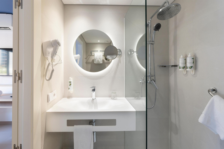Bathroom 5, Hotel Pabisa Sofia, Baleares