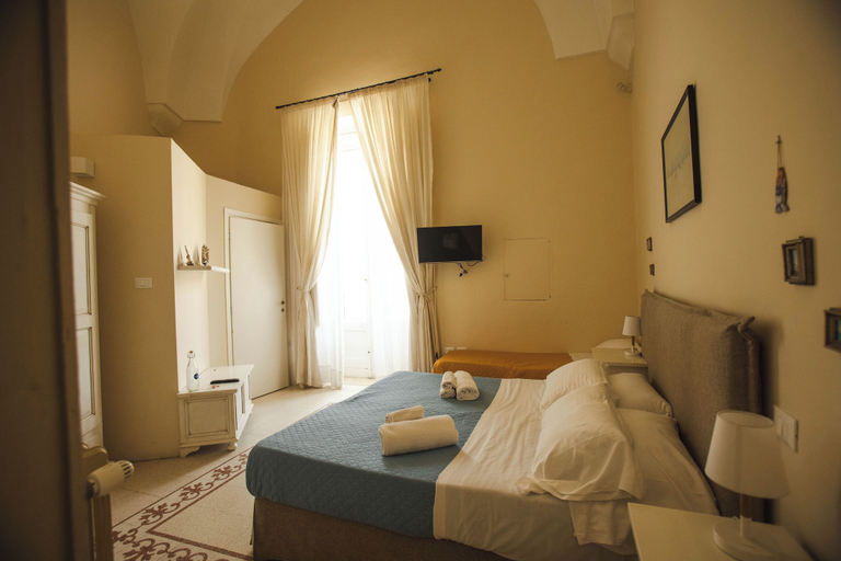 Bedroom 4, 4Brooms Boutique B&B, Lecce