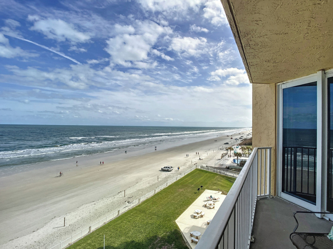 Interior 4, Oceania Beach Club 605, Volusia