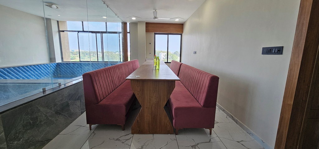 Dining, Hotel Velvet Vista, Ahmadabad