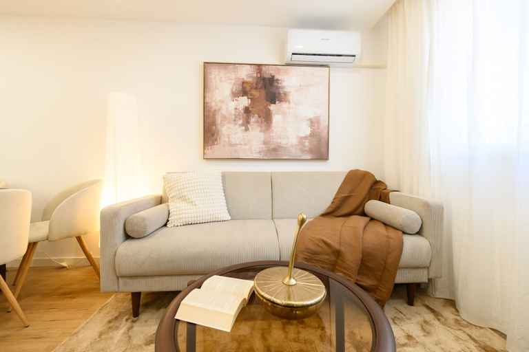 Room 5, M Gco69bd Apartamento de 3 Dormitorios, Madrid