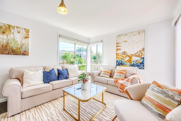 Living area 5, StayAU Family-Friendly Home near Deakin, Bellarine - Inner