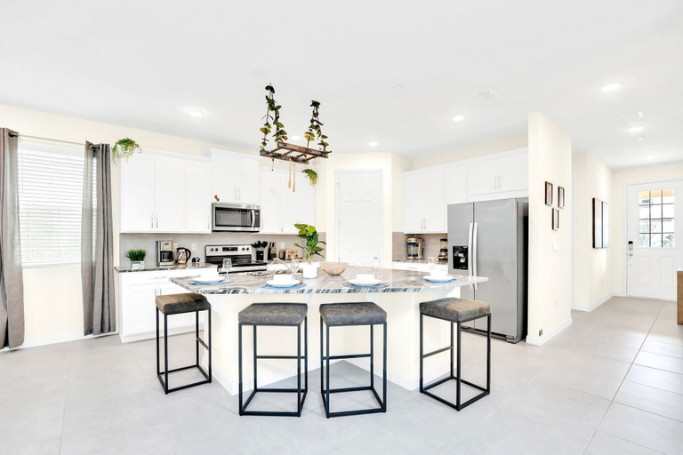 Interior 5, Spectacular 7BR Home w Pool & Arcade Near Disney, Osceola