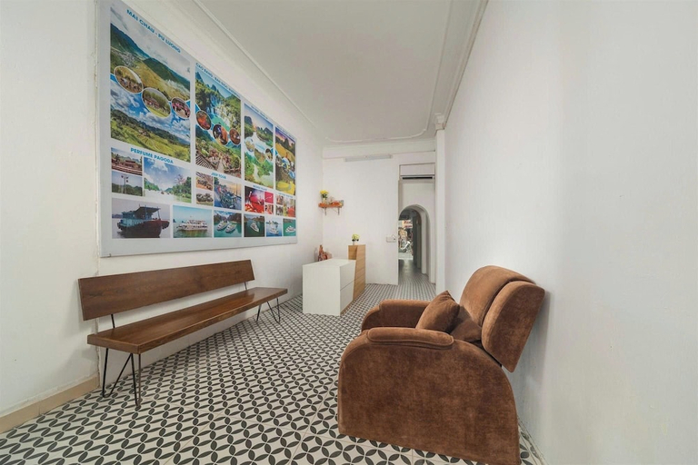 Featured Image, 88 Hàng Đào Hostel, Hoàn Kiếm