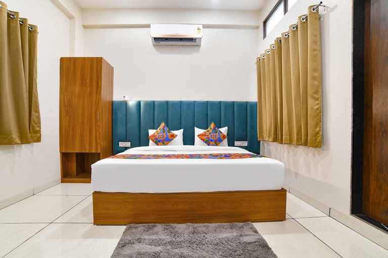Bedroom 4, Fabhotel Olive Inn, Indore