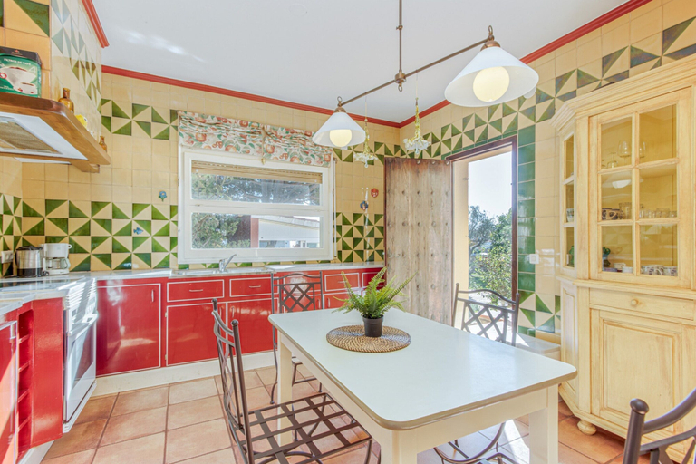 Private kitchen 4, Luxury Canal-side Home With Pool, Girona
