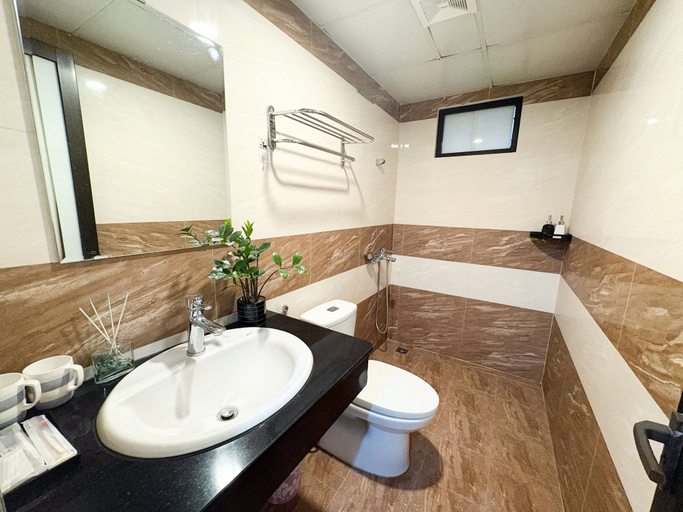 Bathroom 3, Biko Apartment, Cầu Giấy
