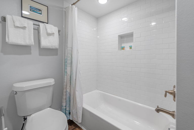Bathroom 3, Sunrise Villas 101 - Boardwalk TO THE Beach!, Nueces
