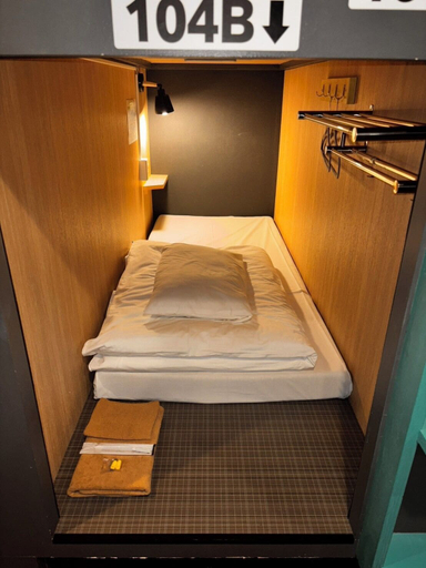 Bedroom 5, Mikami Asakusabashi Hotel, Taitō