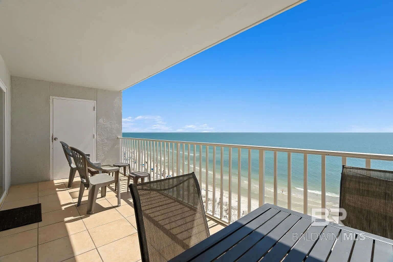 Room 5, 2B 2B Beach Views Best Eats Palmaway, Baldwin