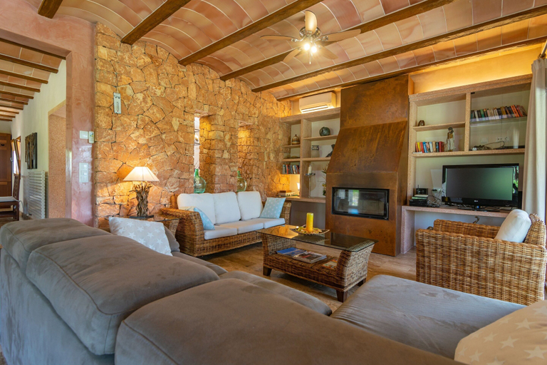 Living area 5, S'albarcoquer - Villa With Private Pool In S'horta, Baleares