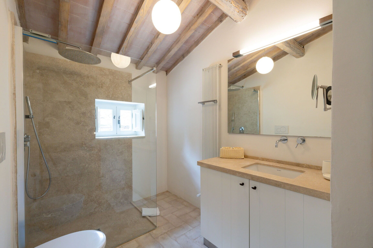 Interior 5, Tenuta Pomona, Arezzo