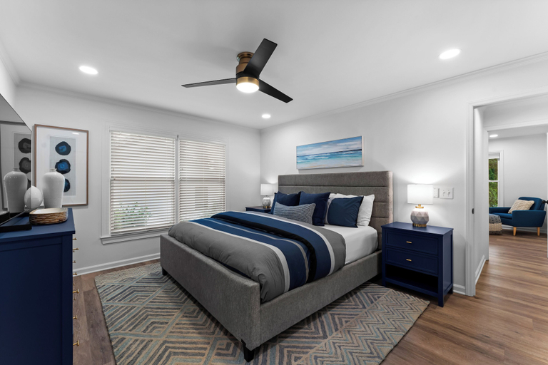 Interior 2, Queens Cove, Iredell