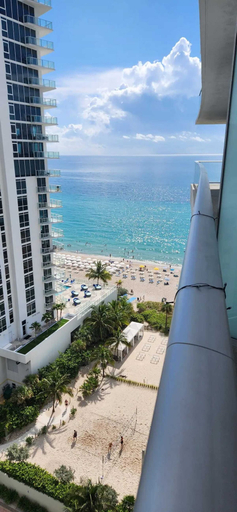 Interior 3, Beautiful Hyde Resort Luxe 2BR Private Beachfront, Broward