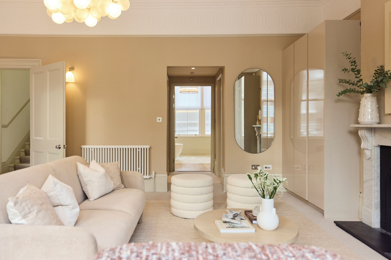 Living area 3, Kensington Five-Bedroom Townhouse, London