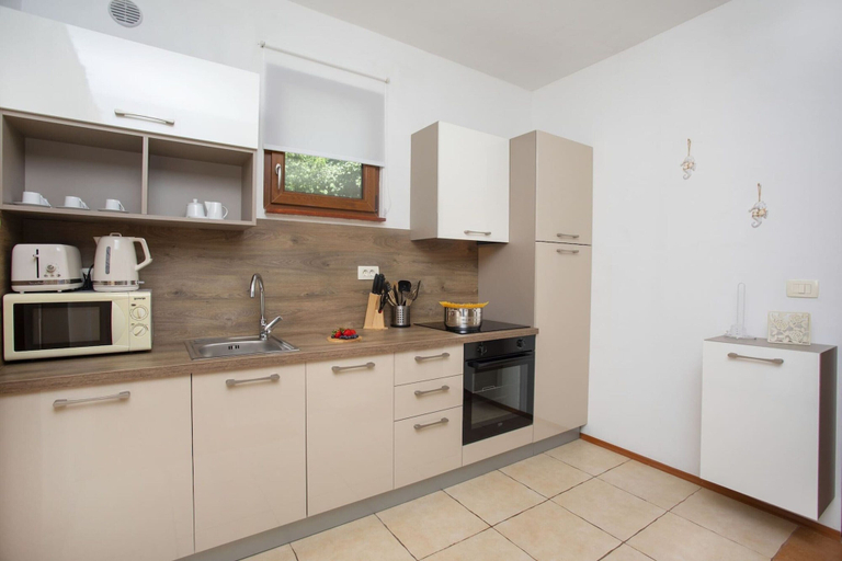 Private kitchen 3, Charming Family Retreat With Private Pool, Labin