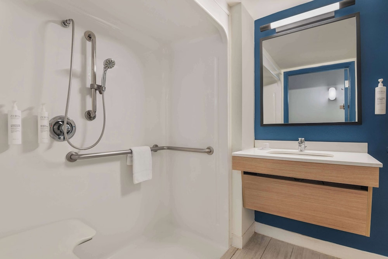 Bathroom 4, Spark by Hilton St. Augustine Historic District, Saint Johns