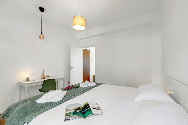Room 2, Luce Lake View on Stresa Hill, Verbano-Cusio-Ossola