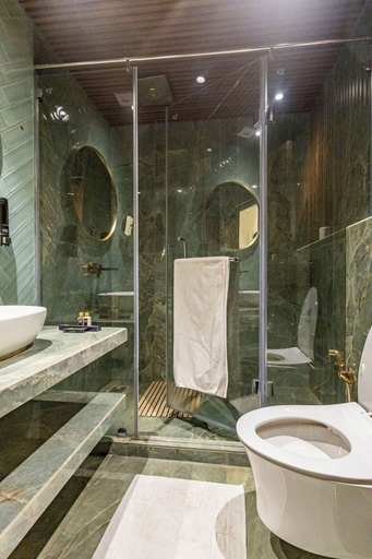 Bathroom 4, The Nathuli Manor, Dehradun