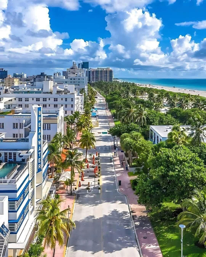 Room 4, Art Deco Gem by the Beach King Bed Parking, Miami-Dade