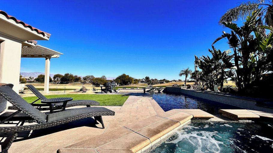 Interior 2, Fairway View Estate, Riverside