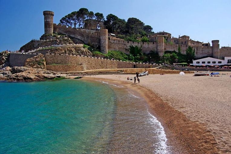 View from property 2, Apartment in Tossa de Mar for 4 People, Girona
