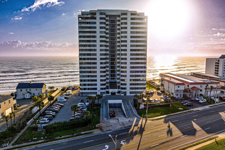 Interior 3, Horizons 504 - Daytona Beach Living, Volusia