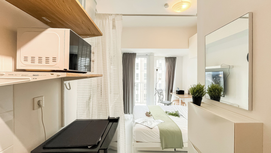 Room 5, Nice Studio Room Apartment Near Tokyo Hub At Tokyo Riverside Pik 2, Tangerang