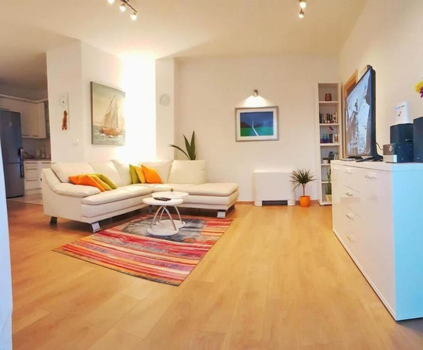 Others 5, Villa Marta, Trogir