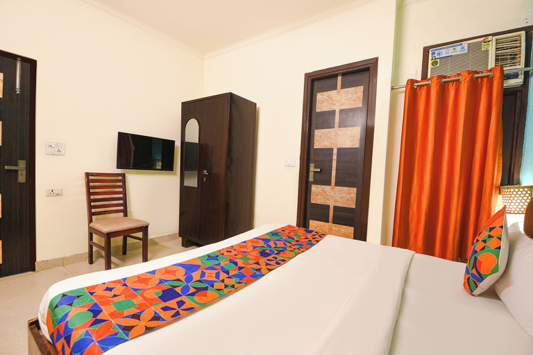 Room 3, Via KD6 Plaza Residency, Delhi