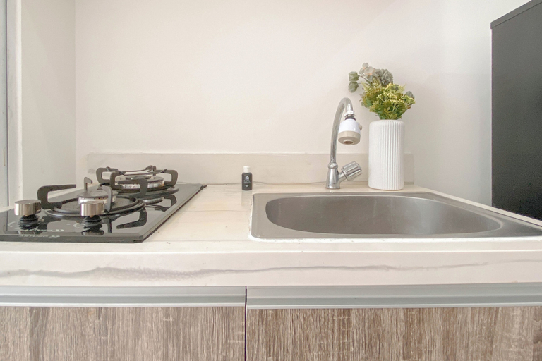 Private kitchen 2, Compact And Nice 1Br Apartment At Vittoria Residence, Jakarta Barat