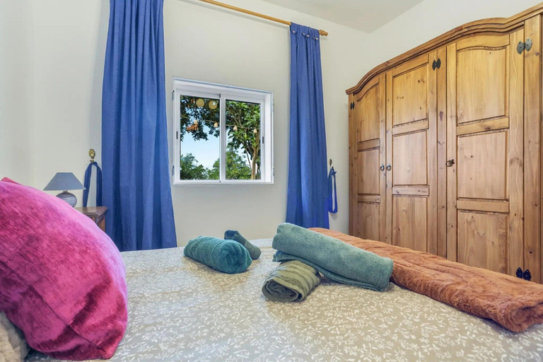 Room 2, Holiday Home in Tenerife With Private Garden, Santa Cruz de Tenerife
