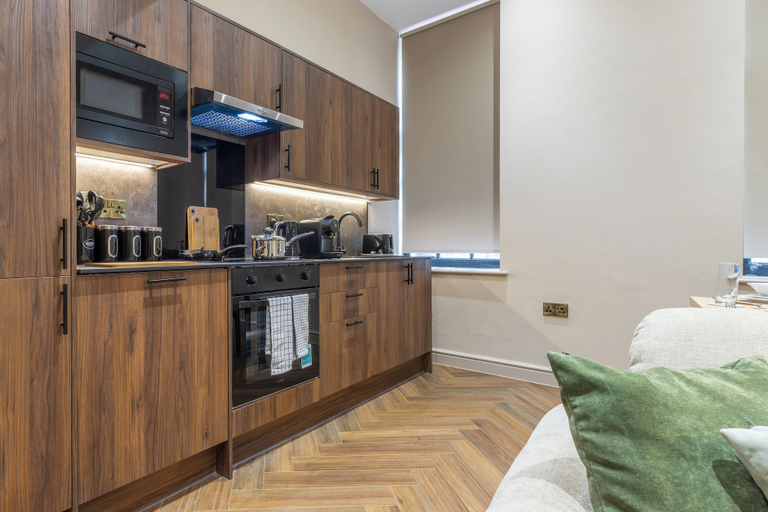 Private kitchen 2, Leeds City Centre Luxe Flats, Leeds