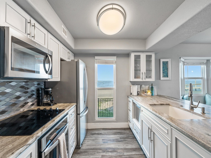 Private kitchen 3, Pier Perfection K101 3 Bedroom Condo, Aransas