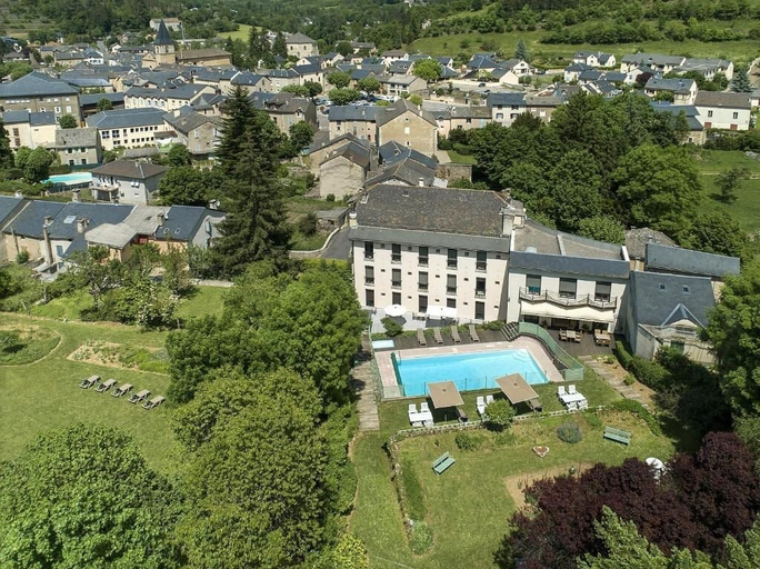 Exterior & Views 2, Logis Hotel Restaurant Mont Aigoual, Lozère