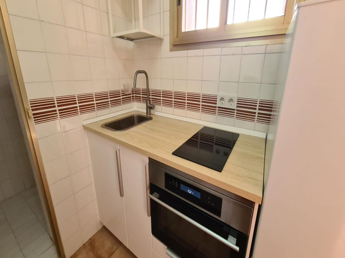 Private kitchen 2, Apartment Near Levante Beach, Alicante