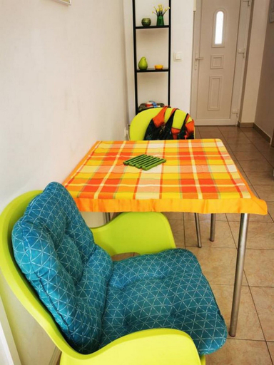 Dining, Exquisite Studio Apartment by the Beach, Sali