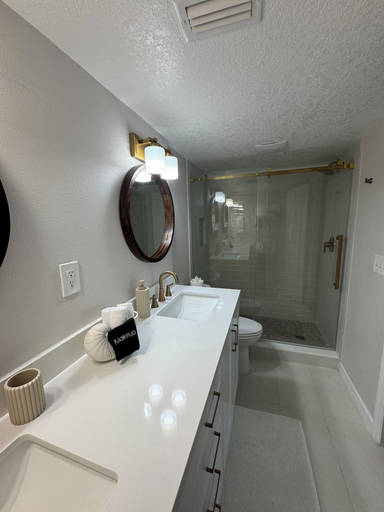 Bathroom 3, Ocean Beach Club, Volusia