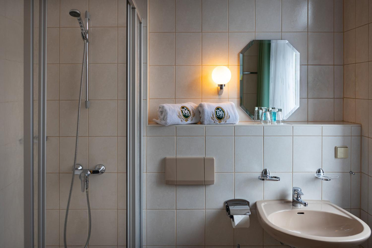 Bathroom 3, Der Bayerische Hof, Vogtlandkreis